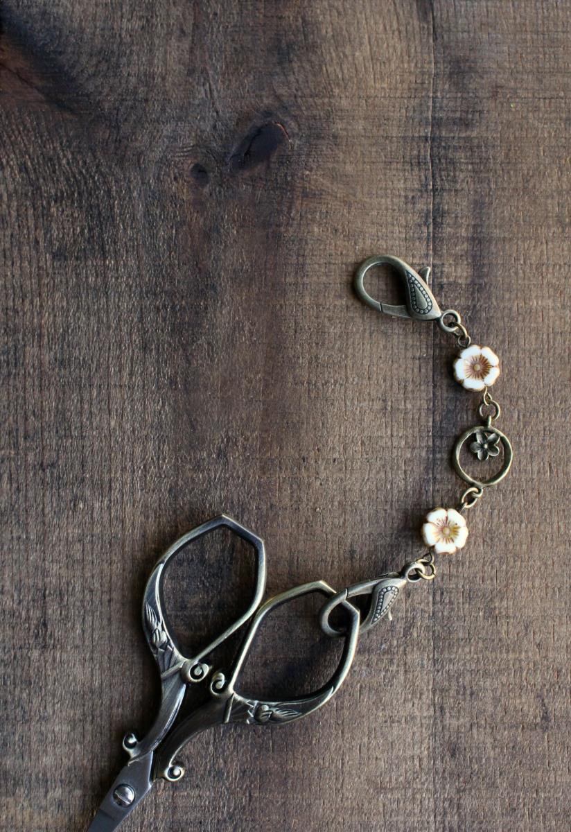 Scissor Chains, Beautiful Knitting Accessories in CANADA, FREE SHIPPING on orders @$100